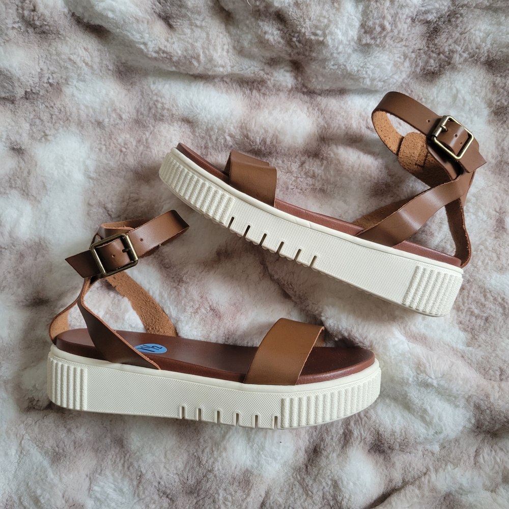 MIA Lunna - Cognac And White Womens Sandals Size 7.5